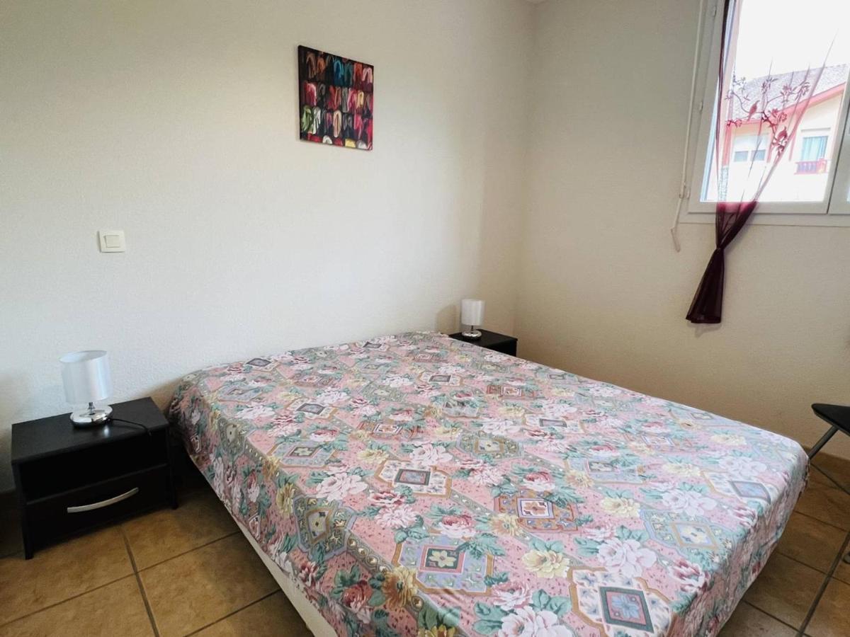 Appartement F2 A Cambo-Les-Bains Avec Piscine, Proche Thermes, Terrasse Et Parking - Fr-1-495-36 Exteriör bild