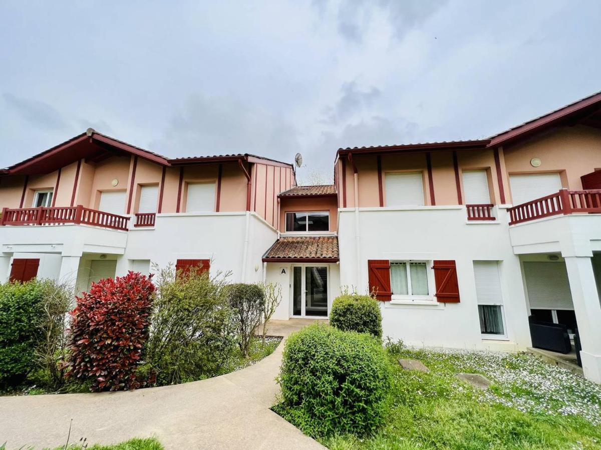 Appartement F2 A Cambo-Les-Bains Avec Piscine, Proche Thermes, Terrasse Et Parking - Fr-1-495-36 Exteriör bild