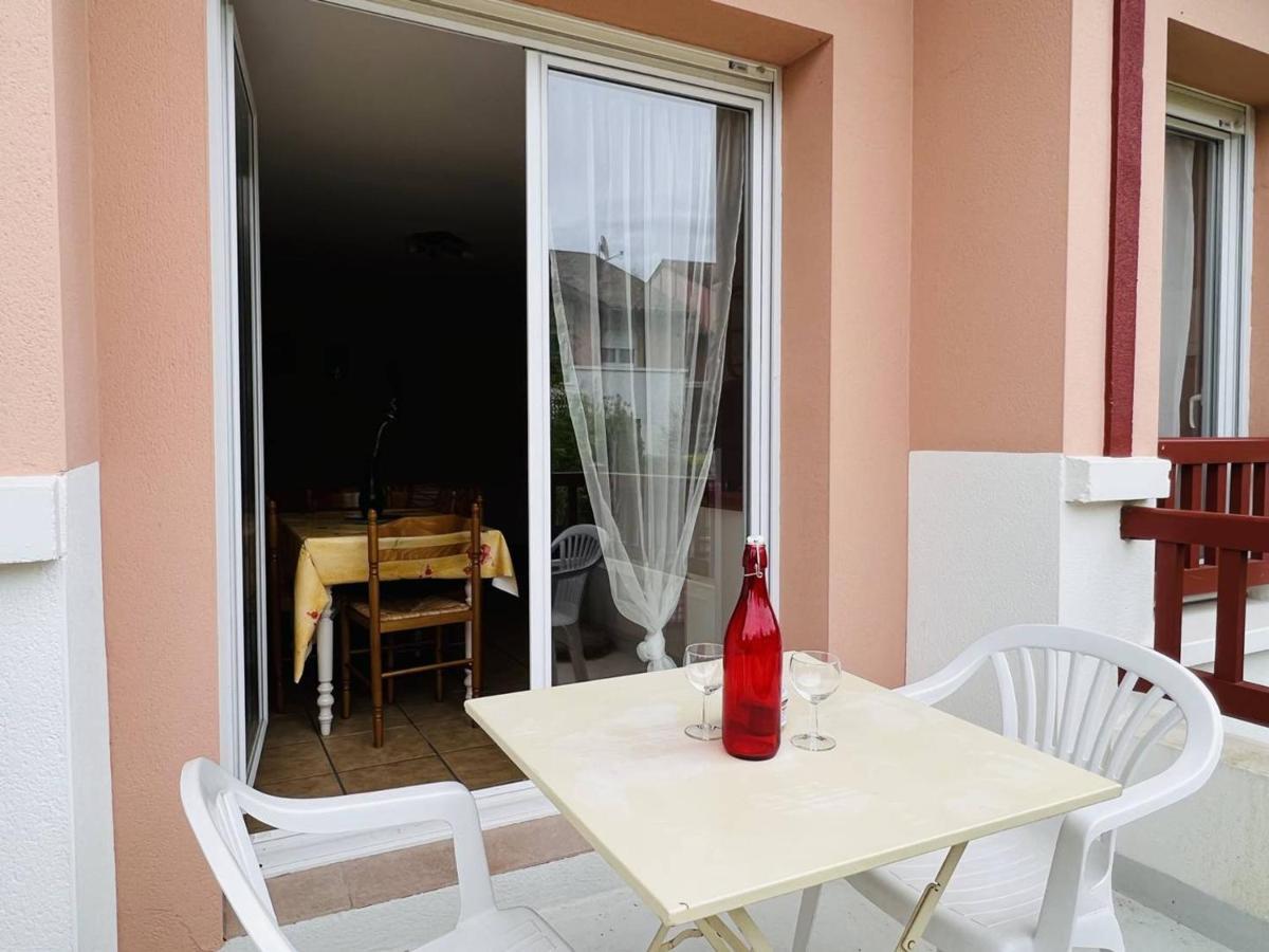 Appartement F2 A Cambo-Les-Bains Avec Piscine, Proche Thermes, Terrasse Et Parking - Fr-1-495-36 Exteriör bild
